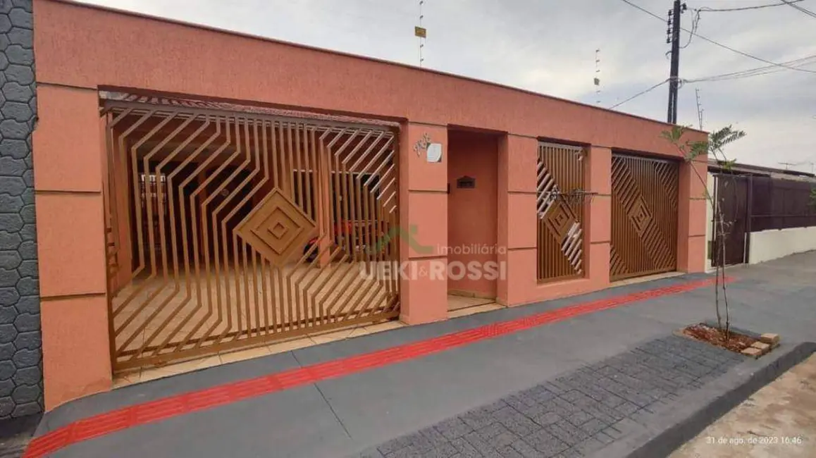 Casa com 3 quartos à venda, 200m2 em Armindo Guazzi, Londrina - PR - imagem 2 Foto 2 de Casa com 3 quartos à venda, 200m2 em Armindo Guazzi, Londrina - PR