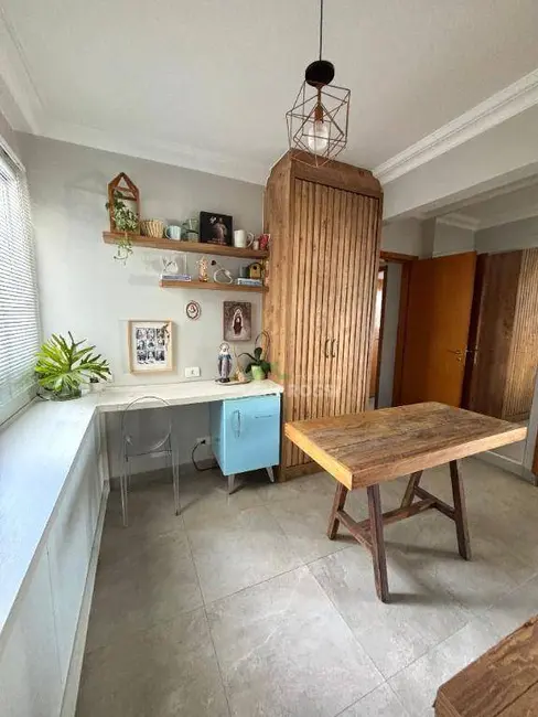 Apartamento com 3 quartos à venda, 163m2 em Londrina - PR - imagem 9 Foto 9 de Apartamento com 3 quartos à venda, 163m2 em Londrina - PR