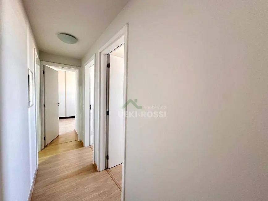 Apartamento com 3 quartos à venda, 111m2 em Londrina - PR - imagem 8 Foto 8 de Apartamento com 3 quartos à venda, 111m2 em Londrina - PR