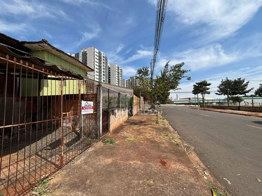 Foto 1 de Terreno / Lote à venda, 406m2 em Jardim Morumbi, Londrina - PR