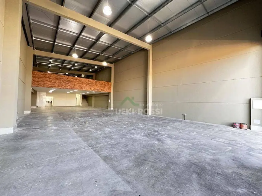 Foto 2 de Armazém / Galpão para alugar, 450m2 em Antares, Londrina - PR