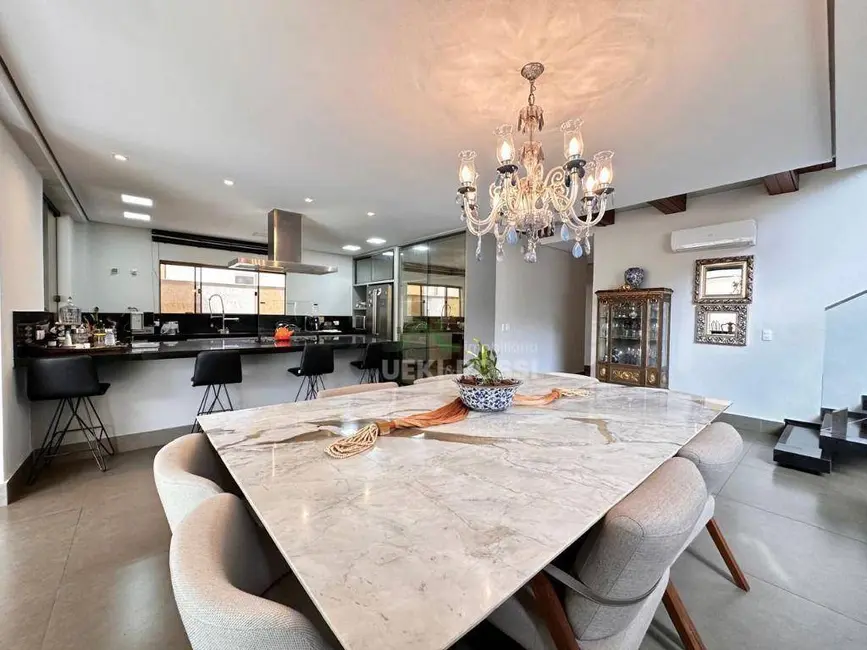 Casa de Condomínio com 5 quartos à venda, 700m2 em Esperança, Londrina - PR - imagem 9 Foto 9 de Casa de Condomínio com 5 quartos à venda, 700m2 em Esperança, Londrina - PR