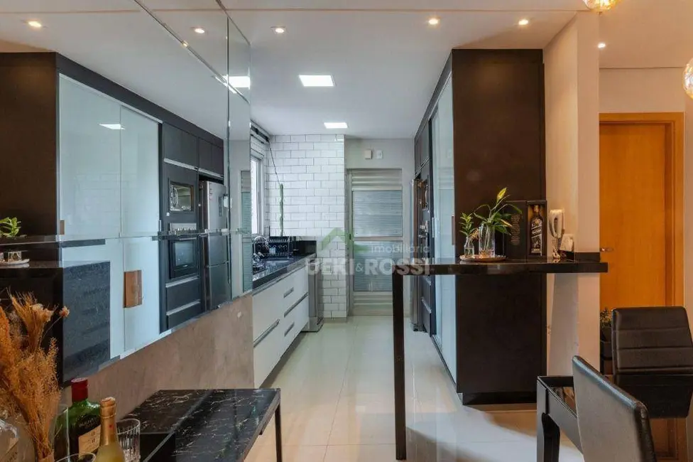 Apartamento com 3 quartos à venda, 192m2 em Guanabara Parque Boulevard, Londrina - PR - imagem 9 Foto 9 de Apartamento com 3 quartos à venda, 192m2 em Guanabara Parque Boulevard, Londrina - PR