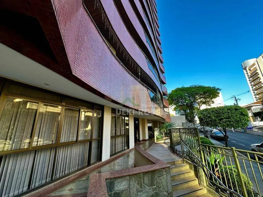 Apartamento com 3 quartos à venda, 227m2 em Centro, Londrina - PR - imagem 2 Foto 2 de Apartamento com 3 quartos à venda, 227m2 em Centro, Londrina - PR