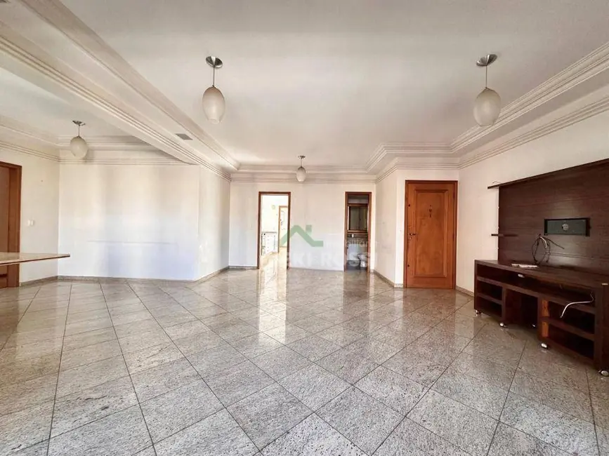 Apartamento com 3 quartos à venda, 227m2 em Centro, Londrina - PR - imagem 5 Foto 5 de Apartamento com 3 quartos à venda, 227m2 em Centro, Londrina - PR