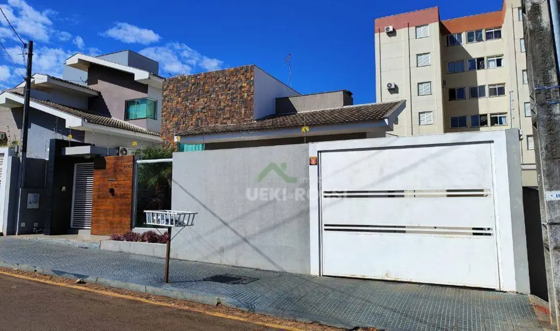 Foto 5 de Casa com 3 quartos à venda, 340m2 em Rolandia - PR