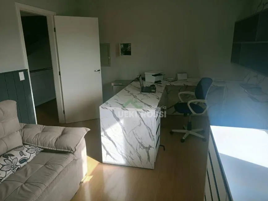 Foto 6 de Casa de Condomínio com 4 quartos à venda, 420m2 em Jardim Itatiaia 2, Londrina - PR