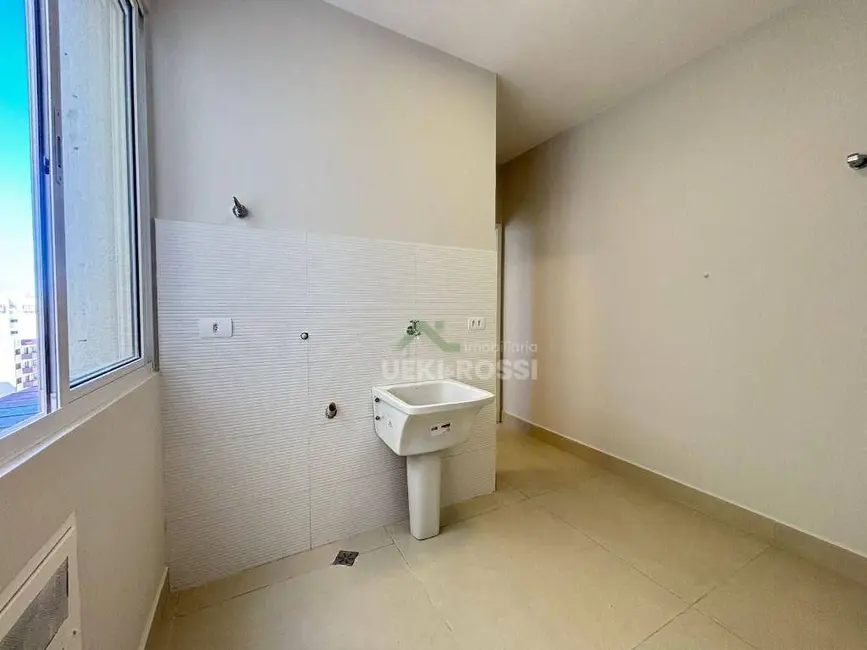 Apartamento com 3 quartos à venda, 212m2 em Centro, Londrina - PR - imagem 9 Foto 9 de Apartamento com 3 quartos à venda, 212m2 em Centro, Londrina - PR