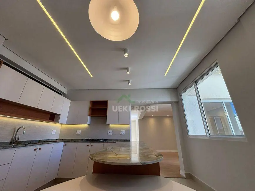 Apartamento com 3 quartos à venda, 212m2 em Centro, Londrina - PR - imagem 7 Foto 7 de Apartamento com 3 quartos à venda, 212m2 em Centro, Londrina - PR