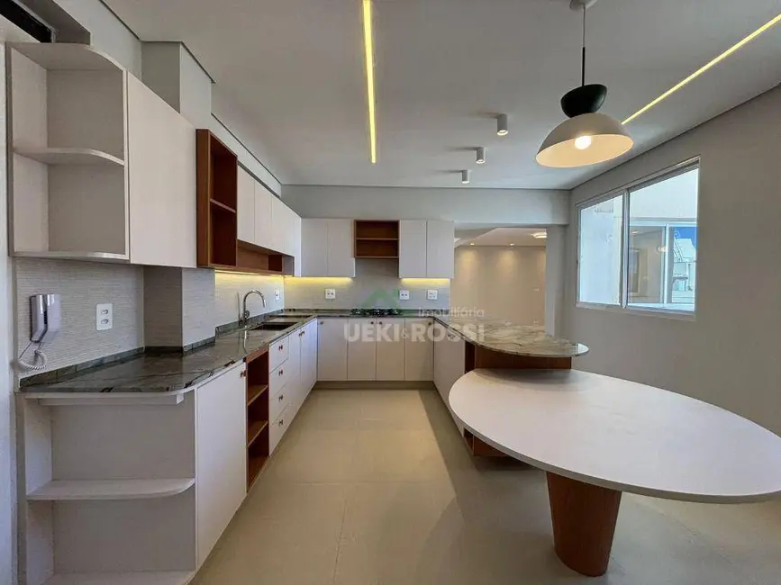 Foto 1 de Apartamento com 3 quartos à venda, 212m2 em Centro, Londrina - PR