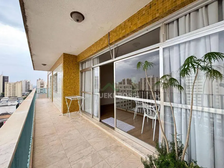 Foto 1 de Apartamento com 3 quartos à venda, 185m2 em Centro, Londrina - PR