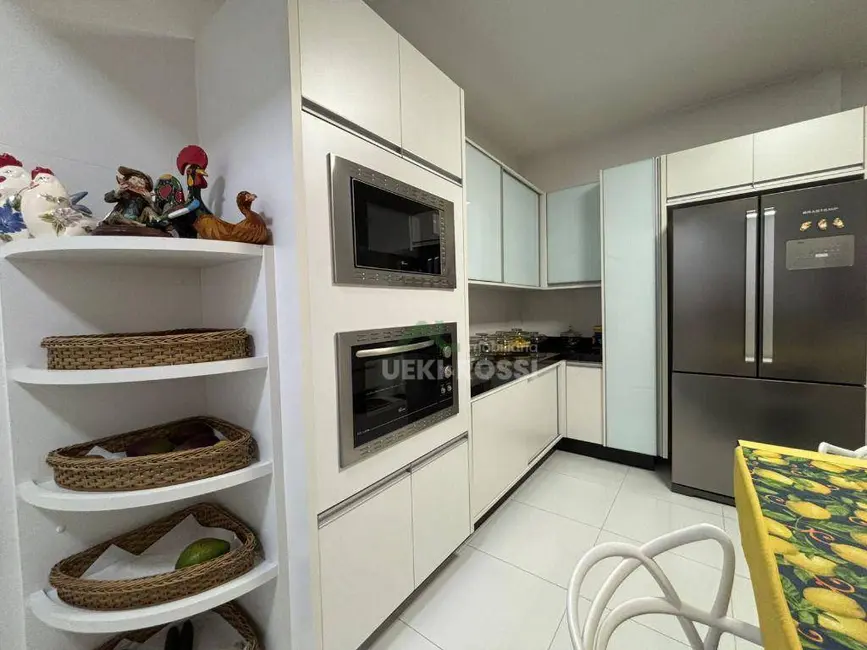 Apartamento com 3 quartos à venda, 185m2 em Centro, Londrina - PR - imagem 3 Foto 3 de Apartamento com 3 quartos à venda, 185m2 em Centro, Londrina - PR