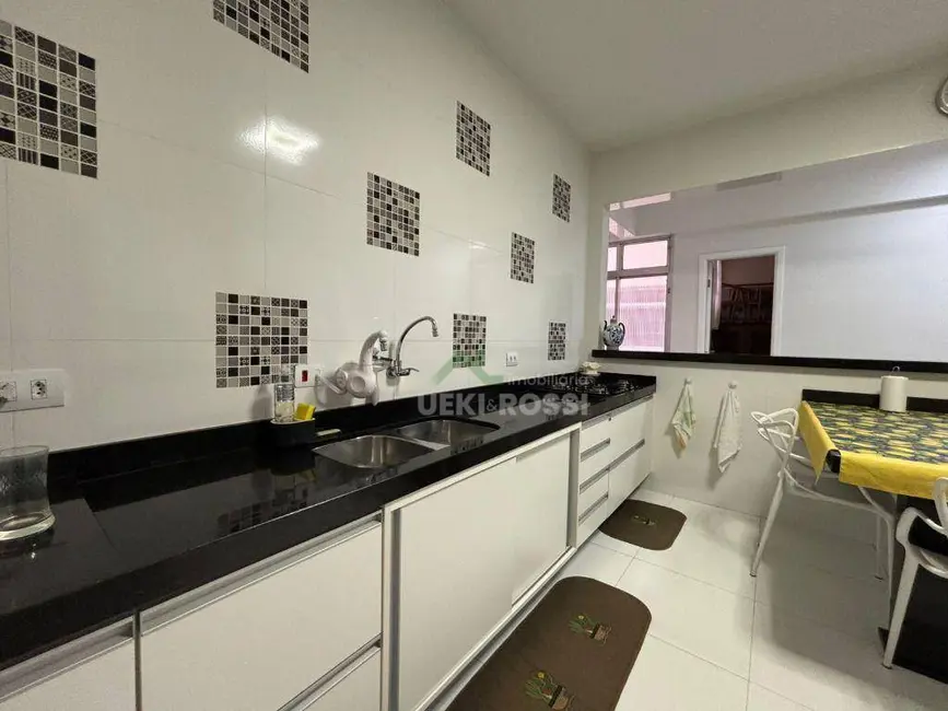 Apartamento com 3 quartos à venda, 185m2 em Centro, Londrina - PR - imagem 7 Foto 7 de Apartamento com 3 quartos à venda, 185m2 em Centro, Londrina - PR