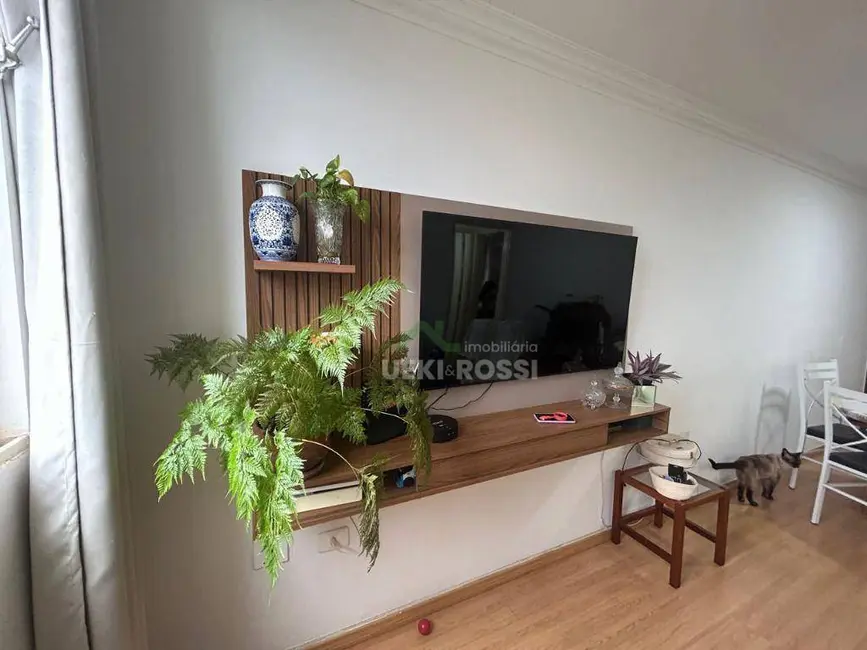 Apartamento com 2 quartos à venda, 98m2 em Vila Larsen 1, Londrina - PR - imagem 6 Foto 6 de Apartamento com 2 quartos à venda, 98m2 em Vila Larsen 1, Londrina - PR