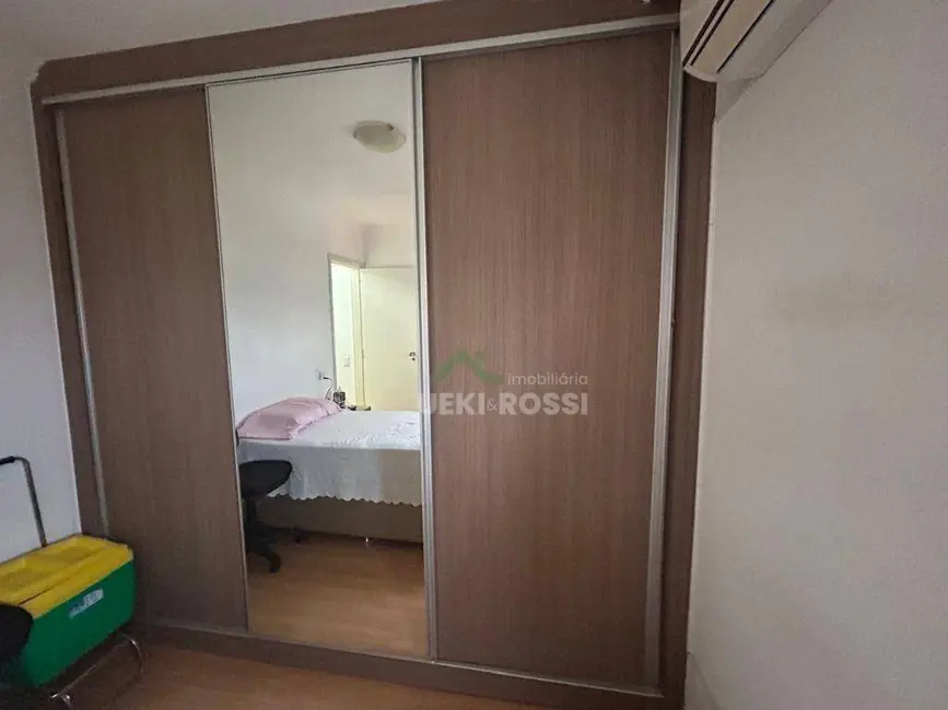 Apartamento com 2 quartos à venda, 98m2 em Vila Larsen 1, Londrina - PR - imagem 8 Foto 8 de Apartamento com 2 quartos à venda, 98m2 em Vila Larsen 1, Londrina - PR