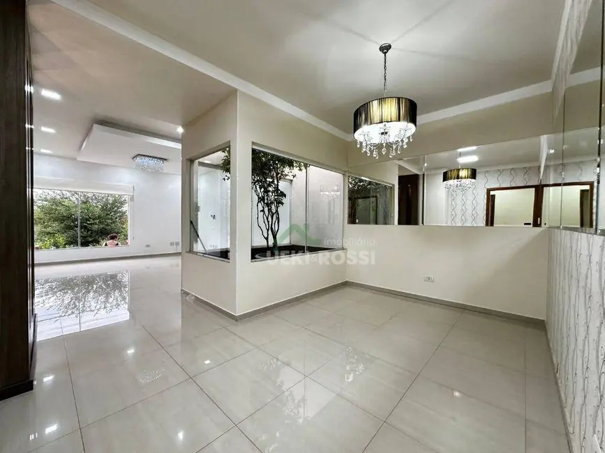 Casa de Condomínio com 3 quartos à venda, 312m2 em Esperança, Londrina - PR - imagem 4 Foto 4 de Casa de Condomínio com 3 quartos à venda, 312m2 em Esperança, Londrina - PR
