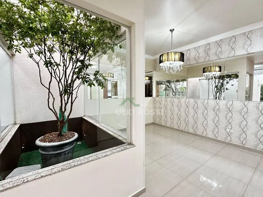 Casa de Condomínio com 3 quartos à venda, 312m2 em Esperança, Londrina - PR - imagem 3 Foto 3 de Casa de Condomínio com 3 quartos à venda, 312m2 em Esperança, Londrina - PR