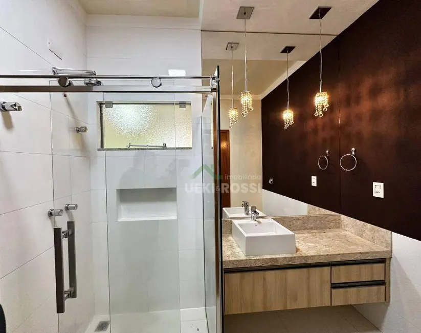 Casa de Condomínio com 3 quartos à venda, 312m2 em Esperança, Londrina - PR - imagem 9 Foto 9 de Casa de Condomínio com 3 quartos à venda, 312m2 em Esperança, Londrina - PR