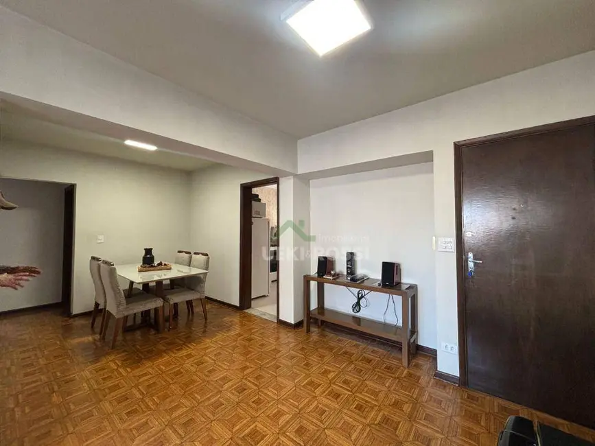 Apartamento com 3 quartos à venda, 132m2 em Centro, Londrina - PR - imagem 2 Foto 2 de Apartamento com 3 quartos à venda, 132m2 em Centro, Londrina - PR