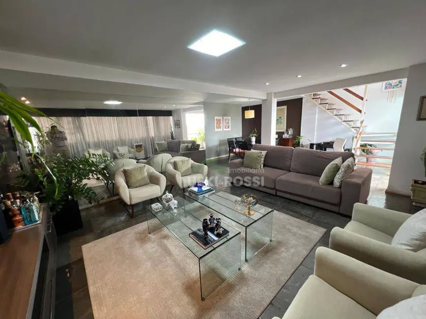 Apartamento com 3 quartos à venda, 199m2 em Centro, Londrina - PR - imagem 1 Foto 1 de Apartamento com 3 quartos à venda, 199m2 em Centro, Londrina - PR