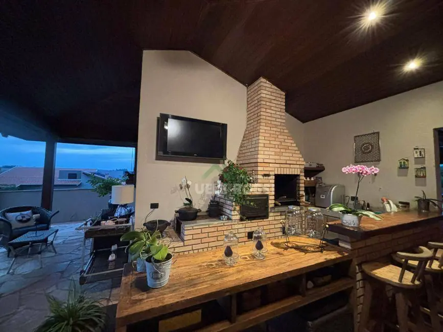 Casa de Condomínio com 4 quartos à venda, 1700m2 em Estância Cabral, Cambe - PR - imagem 6 Foto 6 de Casa de Condomínio com 4 quartos à venda, 1700m2 em Estância Cabral, Cambe - PR