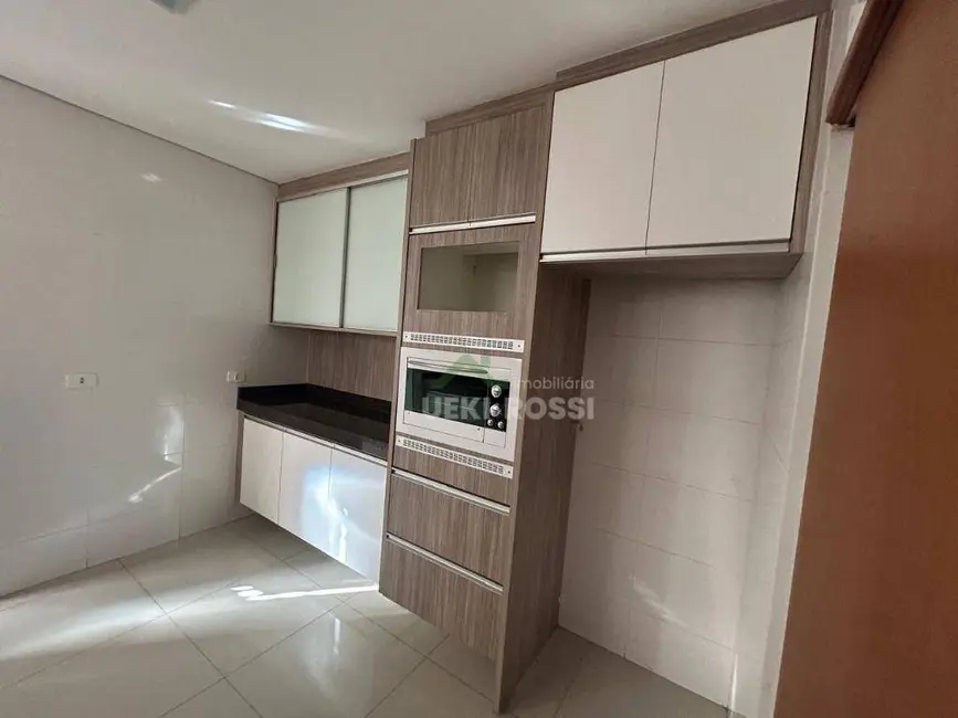 Casa de Condomínio com 3 quartos à venda, 320m2 em Esperança, Londrina - PR - imagem 9 Foto 9 de Casa de Condomínio com 3 quartos à venda, 320m2 em Esperança, Londrina - PR