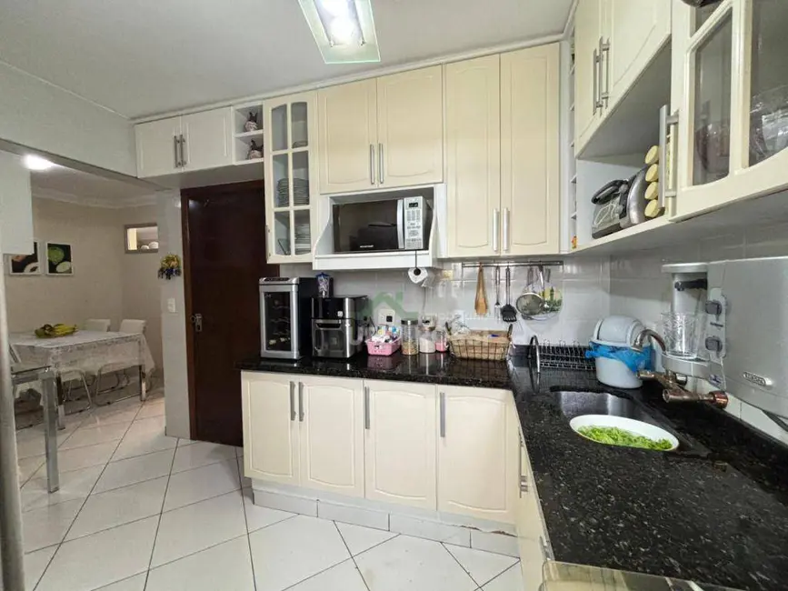 Foto 3 de Apartamento com 3 quartos à venda, 173m2 em Centro, Londrina - PR