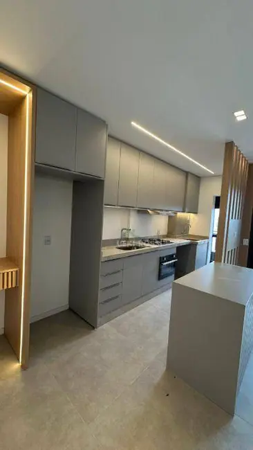 Foto 5 de Apartamento com 2 quartos à venda, 74m2 em Londrina - PR