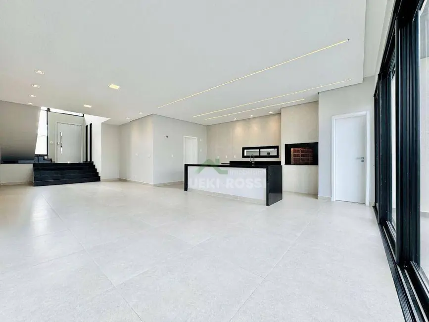 Foto 3 de Casa de Condomínio com 3 quartos à venda, 236m2 em Conjunto Habitacional Alexandre Urbanas, Londrina - PR