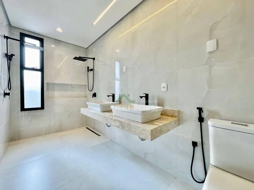 Foto 9 de Casa de Condomínio com 3 quartos à venda, 263m2 em Conjunto Habitacional Alexandre Urbanas, Londrina - PR