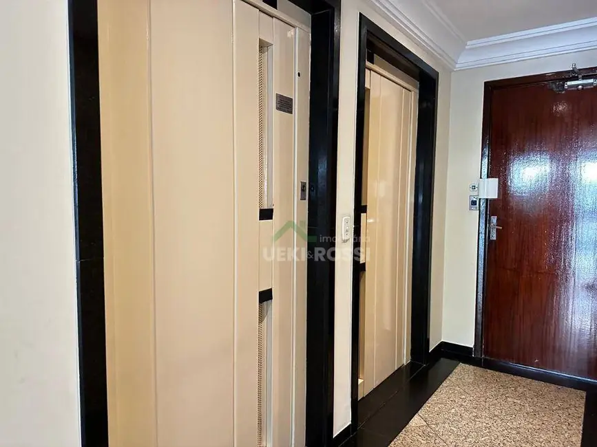 Apartamento com 3 quartos à venda, 128m2 em Centro, Londrina - PR - imagem 4 Foto 4 de Apartamento com 3 quartos à venda, 128m2 em Centro, Londrina - PR