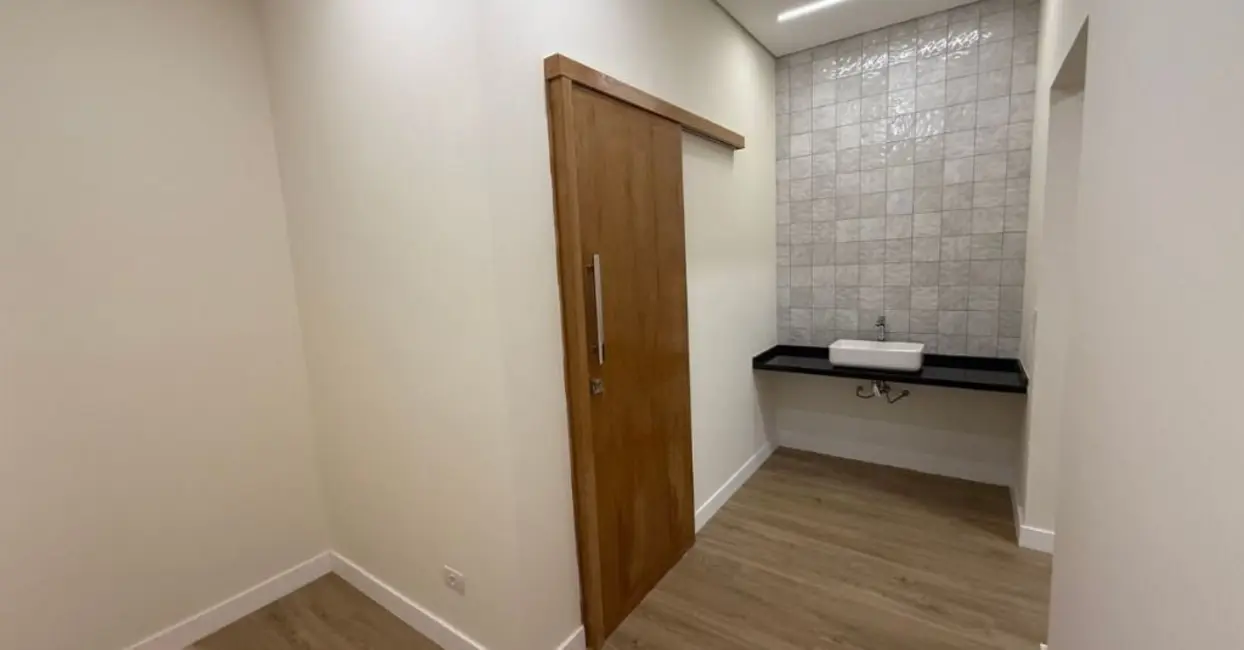 Foto 9 de Casa de Condomínio com 3 quartos à venda, 252m2 em Conjunto Habitacional Alexandre Urbanas, Londrina - PR