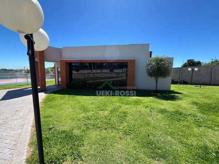 Foto 4 de Terreno / Lote à venda, 360m2 em Cianorte - PR