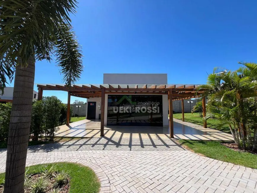 Foto 9 de Terreno / Lote à venda, 360m2 em Cianorte - PR