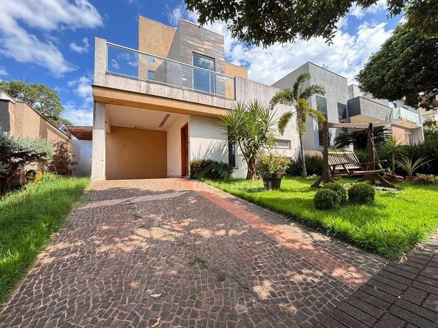 Foto 3 de Casa de Condomínio com 3 quartos à venda e para alugar, 250m2 em Esperança, Londrina - PR