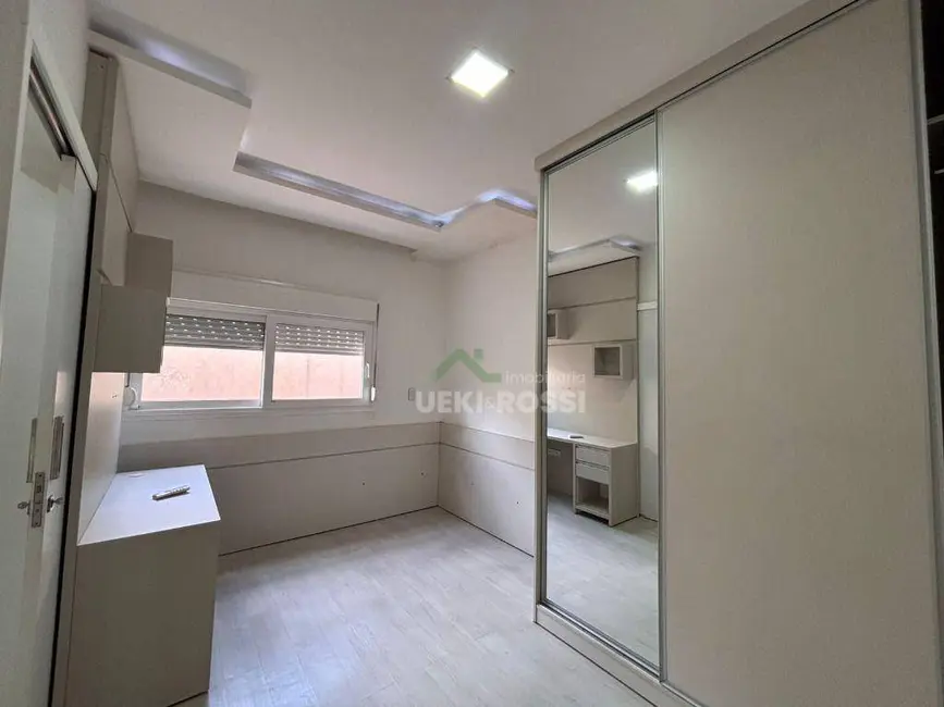 Foto 9 de Casa de Condomínio com 3 quartos à venda e para alugar, 250m2 em Esperança, Londrina - PR