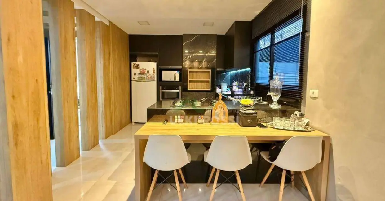 Casa de Condomínio com 3 quartos à venda, 220m2 em Esperança, Londrina - PR - imagem 6 Foto 6 de Casa de Condomínio com 3 quartos à venda, 220m2 em Esperança, Londrina - PR