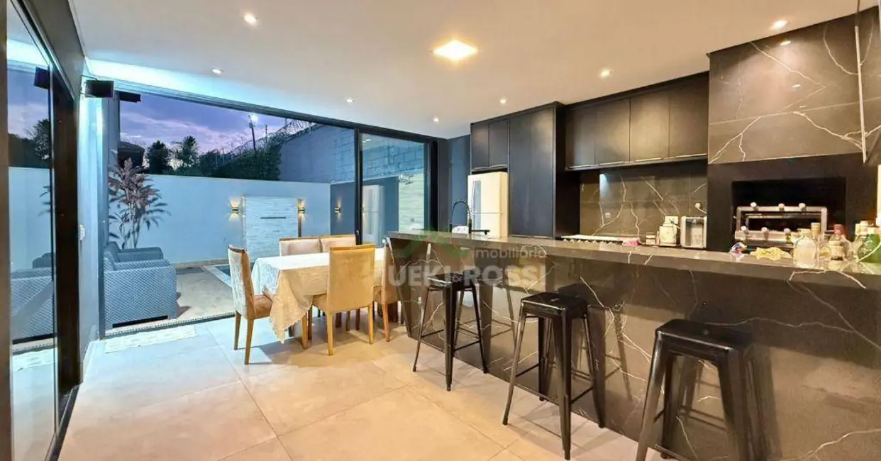 Casa de Condomínio com 3 quartos à venda, 220m2 em Esperança, Londrina - PR - imagem 5 Foto 5 de Casa de Condomínio com 3 quartos à venda, 220m2 em Esperança, Londrina - PR