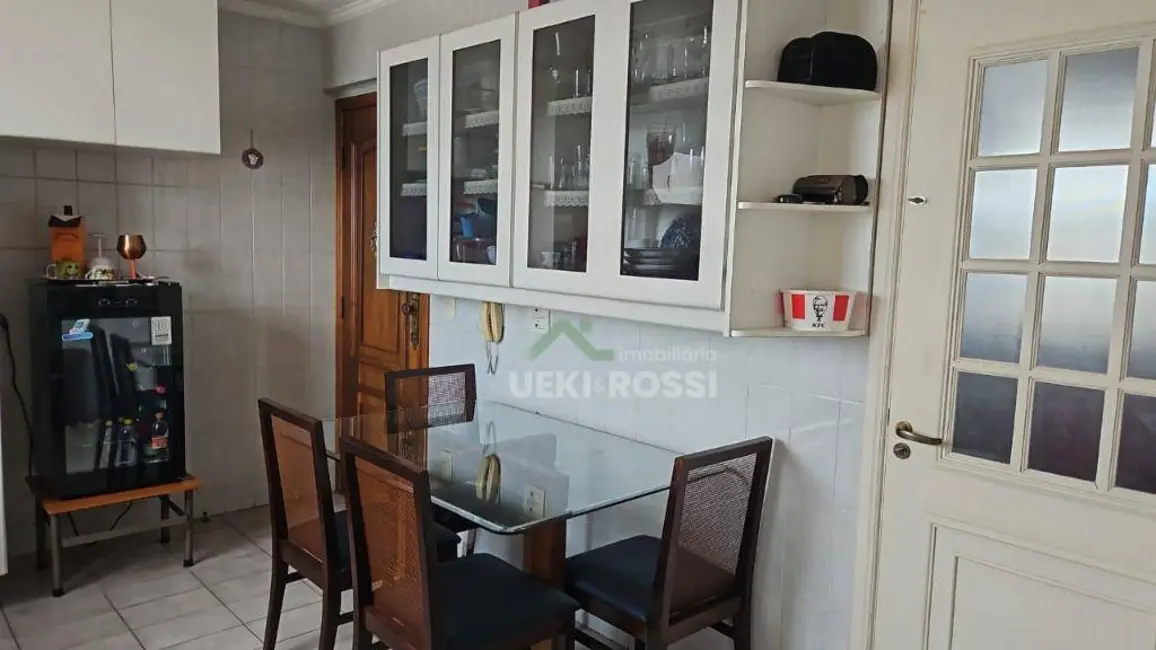 Foto 3 de Apartamento com 3 quartos à venda, 152m2 em Centro, Londrina - PR