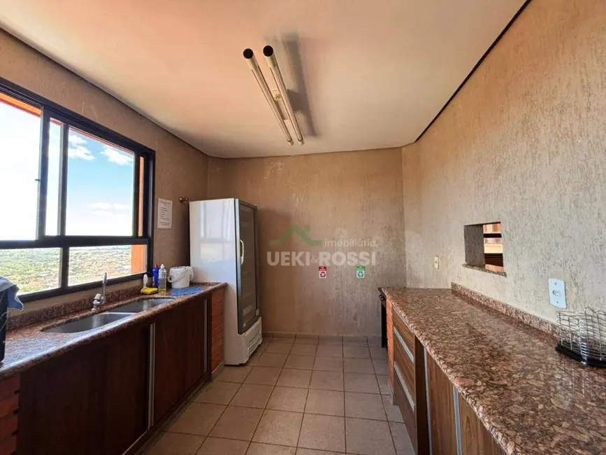 Foto 3 de Apartamento com 3 quartos para alugar, 150m2 em Centro, Londrina - PR