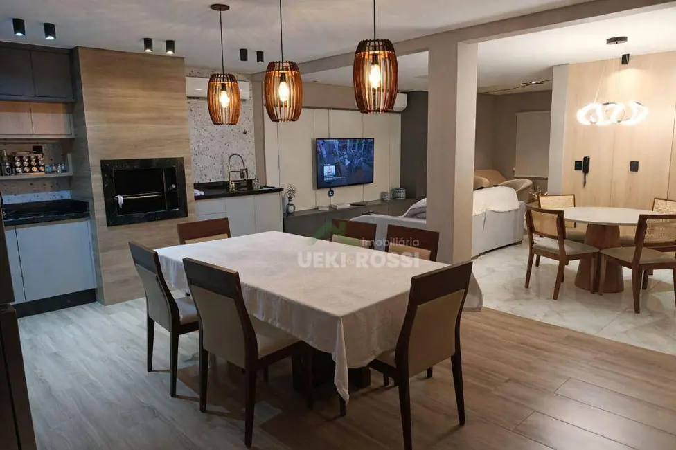 Foto 4 de Casa de Condomínio com 3 quartos à venda, 201m2 em Parque Jamaica, Londrina - PR