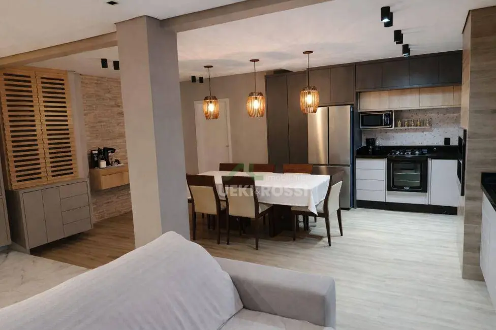 Foto 2 de Casa de Condomínio com 3 quartos à venda, 201m2 em Parque Jamaica, Londrina - PR