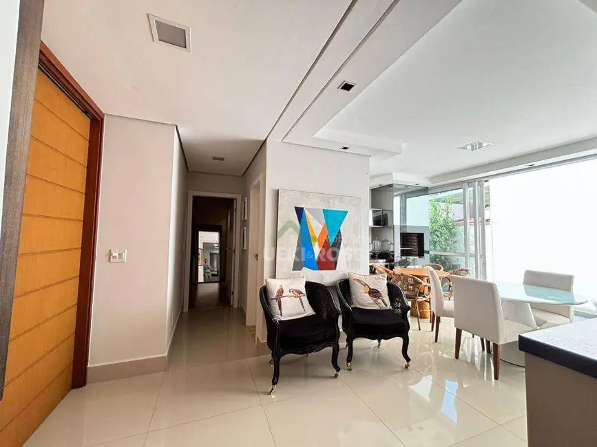 Casa de Condomínio com 3 quartos à venda, 360m2 em Esperança, Londrina - PR - imagem 7 Foto 7 de Casa de Condomínio com 3 quartos à venda, 360m2 em Esperança, Londrina - PR