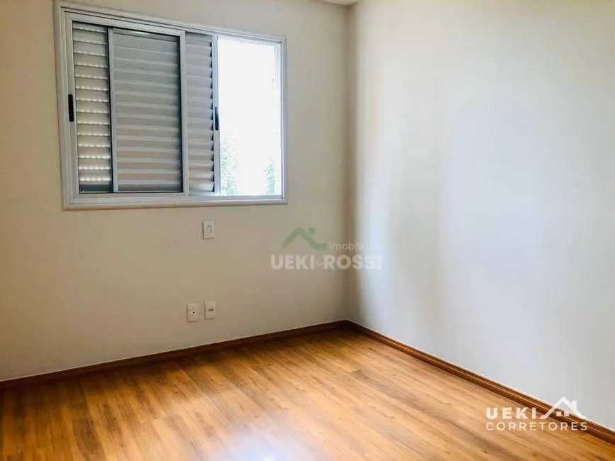 Foto 4 de Apartamento com 3 quartos à venda, 182m2 em Londrina - PR