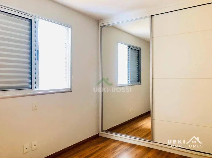 Foto 5 de Apartamento com 3 quartos à venda, 182m2 em Londrina - PR