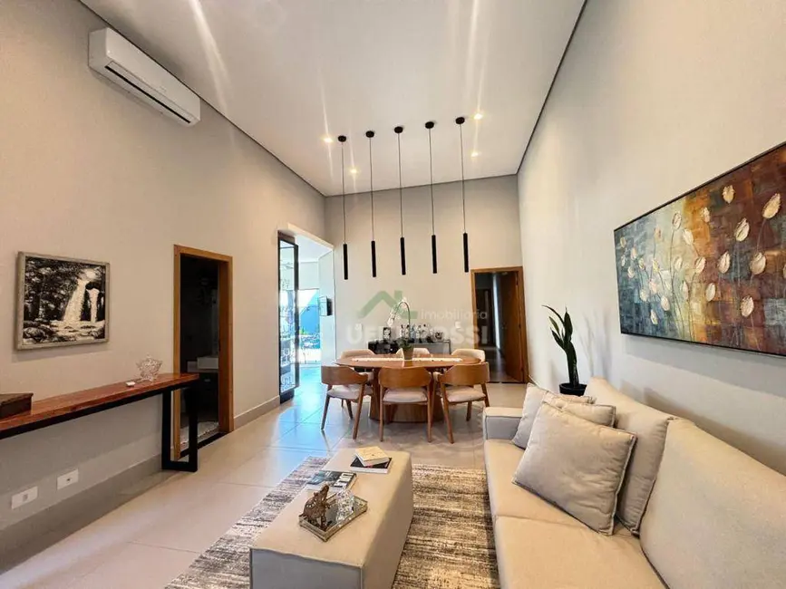 Foto 3 de Casa de Condomínio com 3 quartos à venda, 250m2 em Londrina - PR