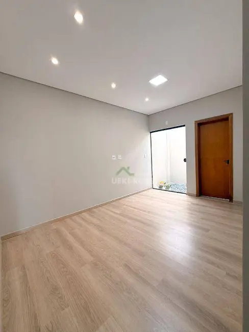 Foto 4 de Casa de Condomínio com 3 quartos à venda, 125m2 em Jardim Portal de Itamaracá, Londrina - PR