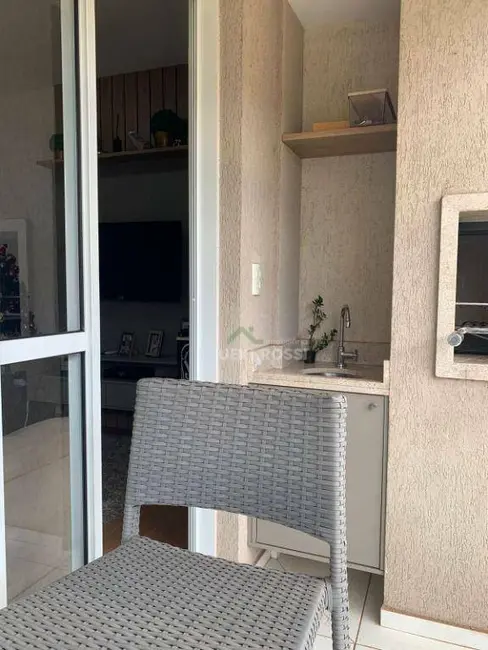 Apartamento com 2 quartos à venda, 70m2 em Londrina - PR - imagem 2 Foto 2 de Apartamento com 2 quartos à venda, 70m2 em Londrina - PR