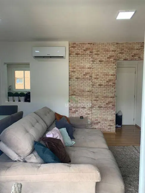 Apartamento com 2 quartos à venda, 70m2 em Londrina - PR - imagem 3 Foto 3 de Apartamento com 2 quartos à venda, 70m2 em Londrina - PR