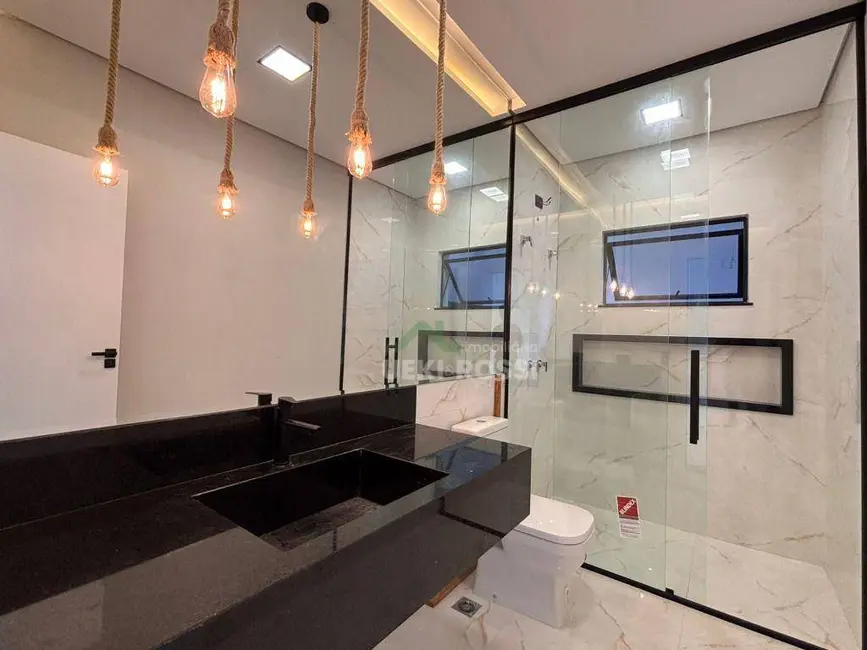 Foto 4 de Casa de Condomínio com 3 quartos à venda, 200m2 em Londrina - PR